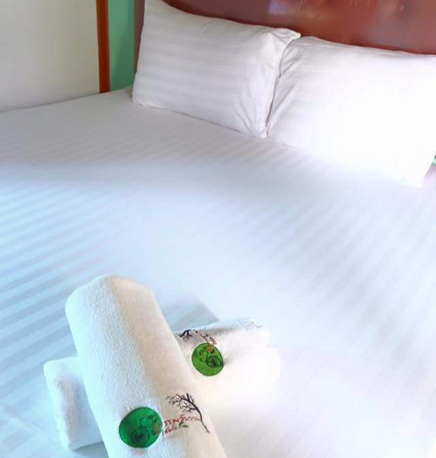Suphan Wanwarn Resort 수판 부리 외부 사진